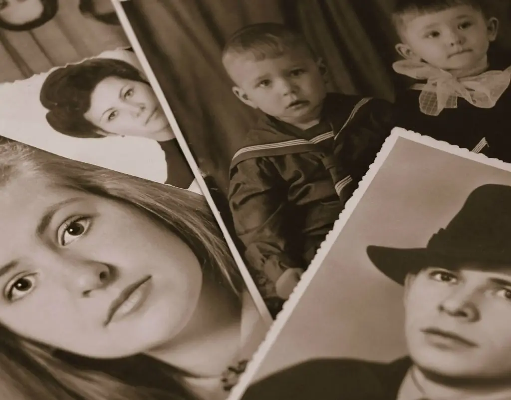 Faire écrire sa biographie familiale : 7 conseils d’un écrivain-biographe photo de famille